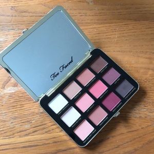 Too Faced Just Peachy Mattes Palette